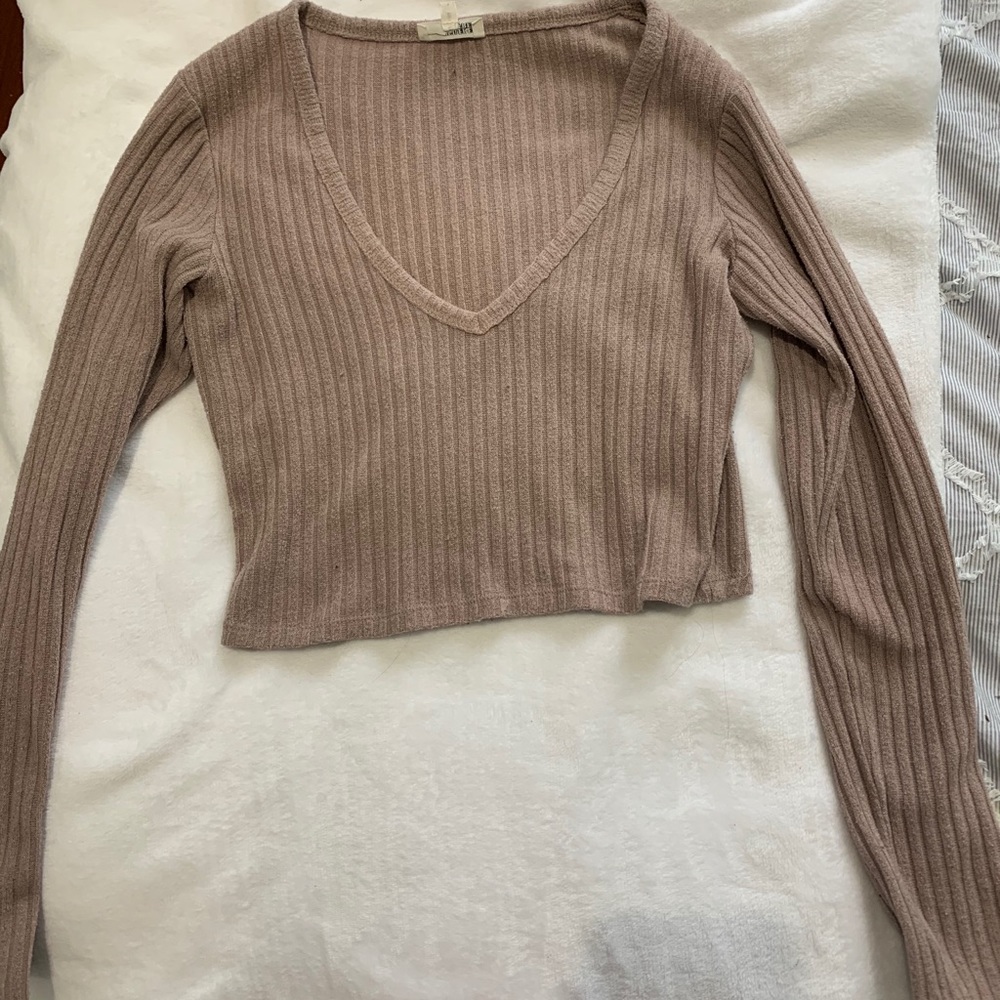Wilfred Free long sleeve knit crop top